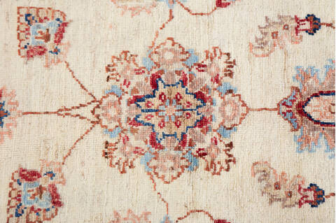 Chobi Beige Hand Knotted 59 X 81 Area Rug 700-155561 Image 4
