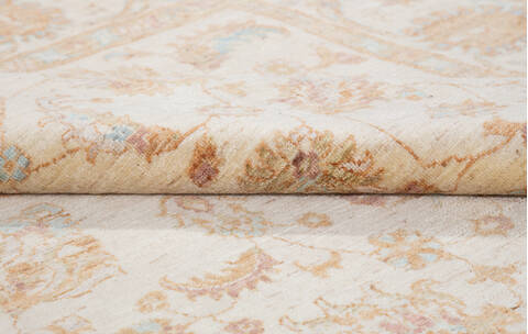 Chobi Beige Hand Knotted 67 X 99 Area Rug 700-155562 Image 3
