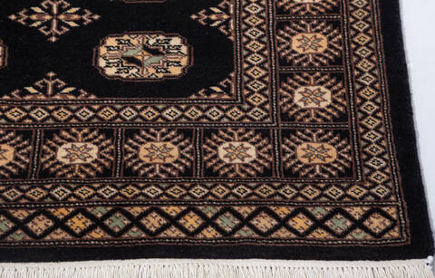 Bokhara Black Hand Knotted 41 X 62 Area Rug 700-155575 Image 3