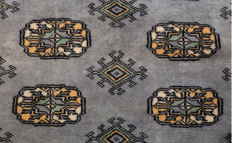 Bokhara Grey Hand Knotted 42 X 62 Area Rug 700-155583 Image 4