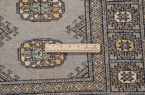 Bokhara Grey Hand Knotted 42 X 62 Area Rug 700-155583 Image 6