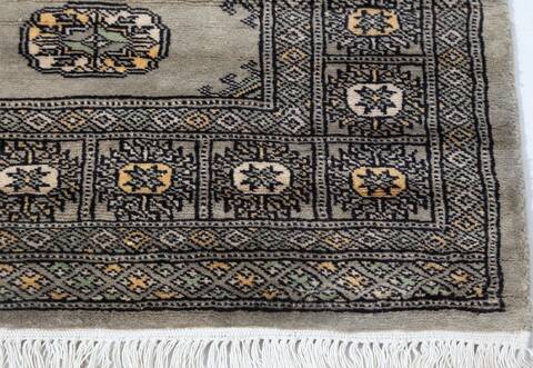 Bokhara Grey Runner Hand Knotted 29 X 86 Area Rug 700-155603 Image 3