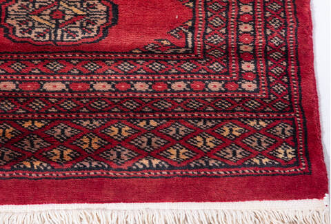 Bokhara Red Runner Hand Knotted 20 X 60 Area Rug 700-155611 Image 4
