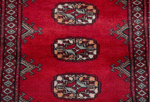 Bokhara Red Runner Hand Knotted 27 X 79 Area Rug 700-155625 Image 4