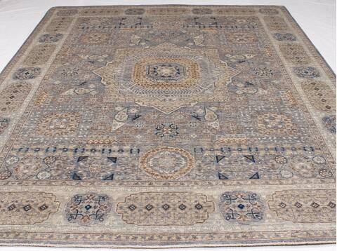 Ziegler Light Gray Hand Knotted 81 X 101 Area Rug 254-155637 Image 4
