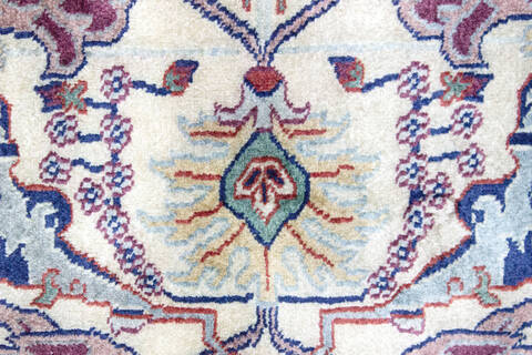 Bhadohi Multicolor Hand Knotted 82 X 910 Area Rug 902-155640 Image 3