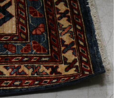 Kazak Light Gray Hand Knotted 80 X 98 Area Rug 254-155668 Image 2