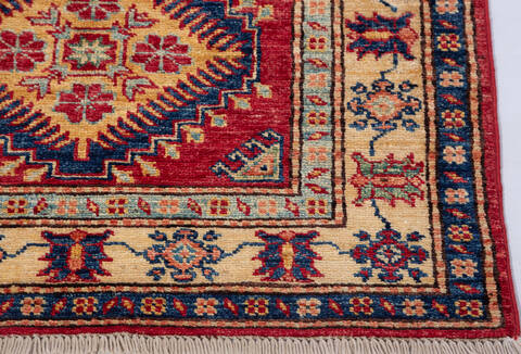 Kazak Red Hand Knotted 29 X 40 Area Rug 700-155683 Image 4