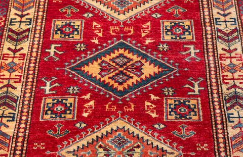 Kazak Red Hand Knotted 29 X 42 Area Rug 700-155684 Image 3