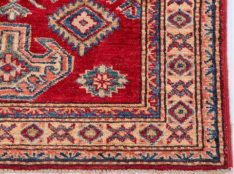 Kazak Red Hand Knotted 28 X 40 Area Rug 700-155686 Image 4