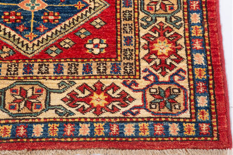 Kazak Red Hand Knotted 28 X 37 Area Rug 700-155687 Image 4