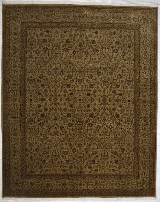 Ferahan Beige Hand Knotted 80 X 102 Area Rug 254-155700 Image 0