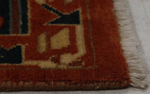 Serapi Beige Hand Knotted 81 X 103 Area Rug 254-155701 Image 2