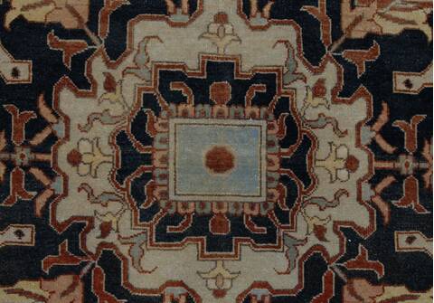 Serapi Beige Hand Knotted 81 X 103 Area Rug 254-155701 Image 4
