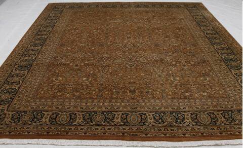 Ferahan Brown Hand Knotted 81 X 102 Area Rug 254-155703 Image 6