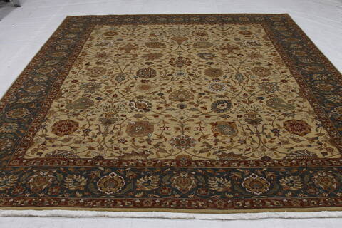 Mahabad Beige Hand Knotted 81 X 100 Area Rug 254-155706 Image 6