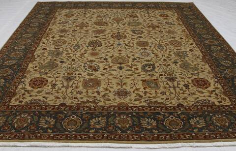 Mahabad Beige Hand Knotted 81 X 100 Area Rug 254-155706 Image 7