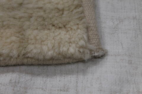 Modern Beige Hand Knotted 60 X 90 Area Rug 254-155710 Image 2