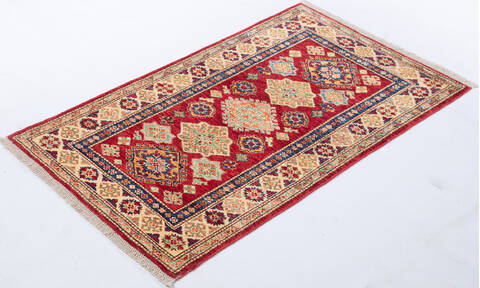 Kazak Red Hand Knotted 28 X 44 Area Rug 700-155711 Image 2