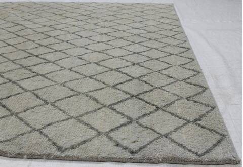 Modern-Contemporary Grey Hand Knotted 62 X 90 Area Rug 254-155714 Image 3