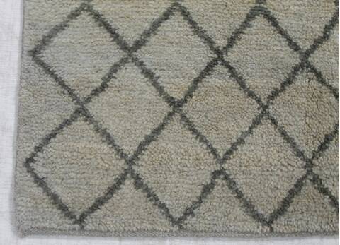 Modern-Contemporary Grey Hand Knotted 62 X 90 Area Rug 254-155714 Image 4