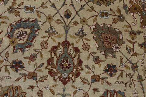 Mahabad Cream Hand Knotted 93 X 120 Area Rug 254-155727 Image 4