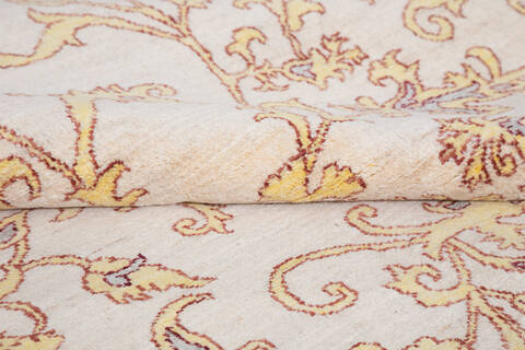 Chobi Beige Hand Knotted 64 X 90  Area Rug 700-155731 Image 6