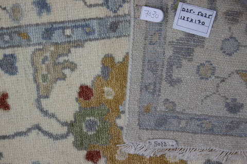 Bhadohi Multicolor Hand Knotted 41 X 57 Area Rug 902-155758 Image 5