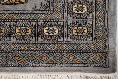 Bokhara Grey Runner Hand Knotted 27 X 910  Area Rug 700-155810 Image 11