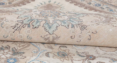 Overdyed Beige Hand Knotted 80 X 1011 Area Rug 700-155823 Image 6