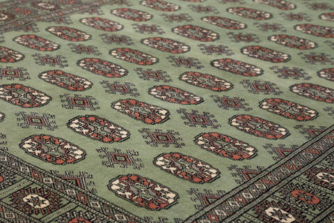 Bokhara Green Hand Knotted 49 X 61 Area Rug 700-155871 Image 4
