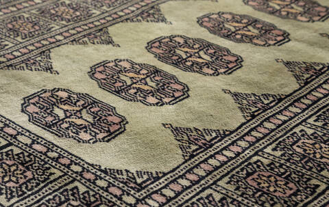 Bokhara Green Hand Knotted 31 X 54 Area Rug 700-156032 Image 3