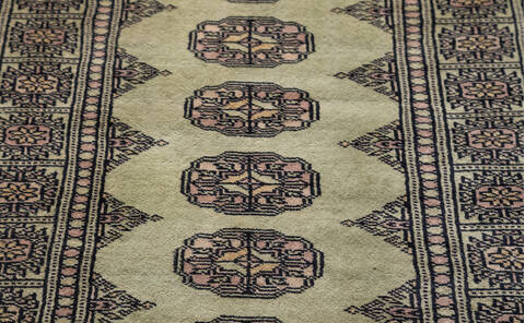 Bokhara Green Hand Knotted 31 X 54 Area Rug 700-156032 Image 4