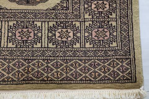 Bokhara Green Hand Knotted 33 X 51 Area Rug 700-156034 Image 5