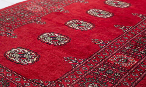 Bokhara Red Hand Knotted 31 X 55 Area Rug 700-156035 Image 3