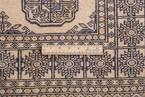 Bokhara Beige Hand Knotted 30 X 51 Area Rug 700-156036 Image 8