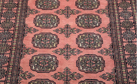Bokhara Red Hand Knotted 30 X 50 Area Rug 700-156037 Image 5