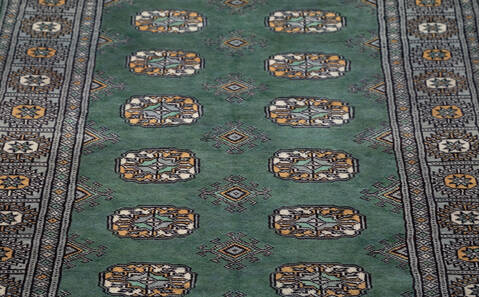 Bokhara Green Hand Knotted 31 X 50 Area Rug 700-156039 Image 4