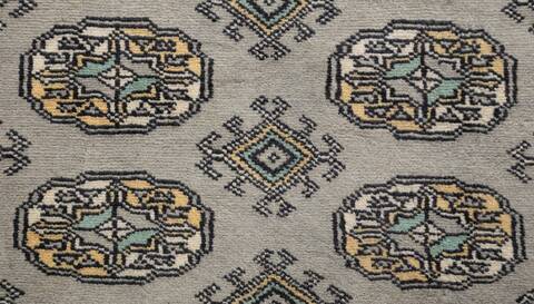 Bokhara Light Gray Hand Knotted 32 X 52 Area Rug 700-156046 Image 6