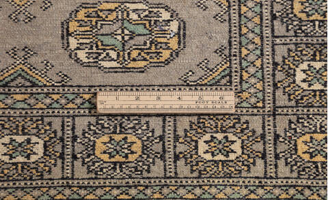 Bokhara Light Gray Hand Knotted 32 X 52 Area Rug 700-156046 Image 7