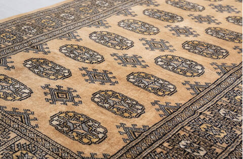 Bokhara Beige Hand Knotted 31 X 411  Area Rug 700-156047 Image 3