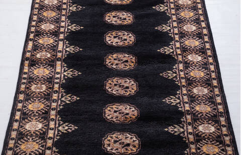 Bokhara Black Runner Hand Knotted 27 X 98 Area Rug 700-156051 Image 5