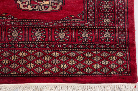 Bokhara Red Runner Hand Knotted 26 X 102 Area Rug 700-156052 Image 4