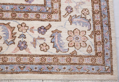 Chobi Beige Hand Knotted 82 X 100 Area Rug 700-156105 Image 4