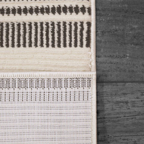 Dynamic RORI Beige 53 X 70 Area Rug RR699352109 801-156384 Image 2