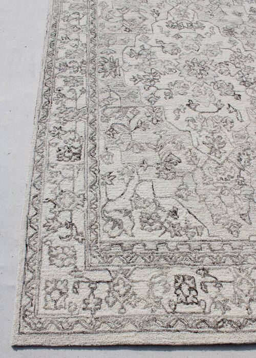 Dynamic LEGEND Beige 50 X 80 Area Rug LG587486110 801-156647 Image 1