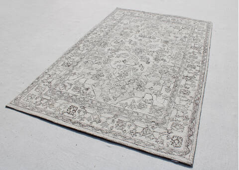 Dynamic LEGEND Beige 50 X 80 Area Rug LG587486110 801-156647 Image 2
