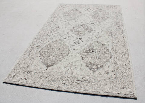Dynamic LEGEND Beige 80 X 100 Area Rug LG8107487110 801-156650 Image 2