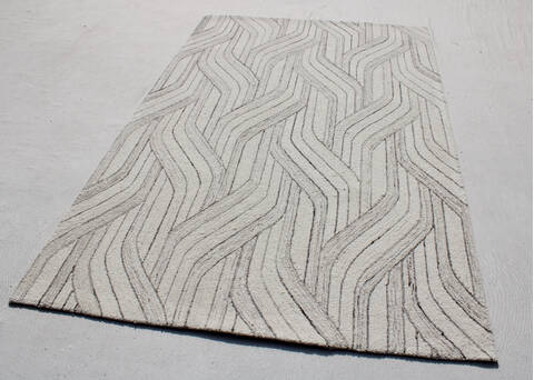Dynamic LEGEND Beige 50 X 80 Area Rug LG587489110 801-156653 Image 2