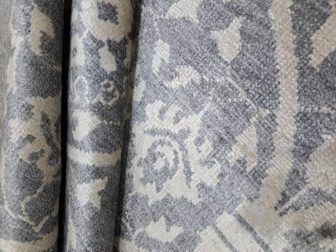 Bhadohi Grey Hand Knotted 56 X 80  Area Rug 660-156726 Image 1